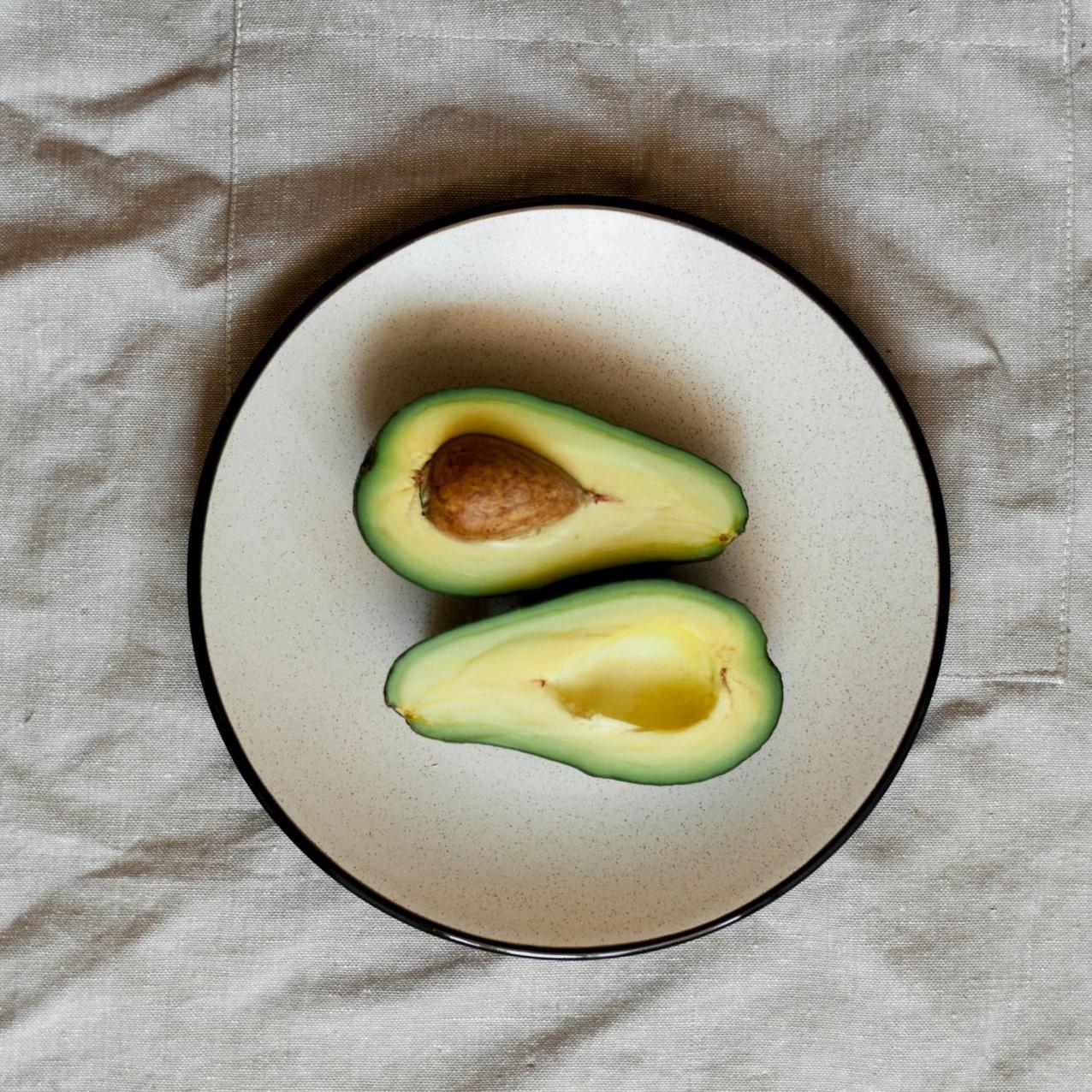 sliced avocado on plate