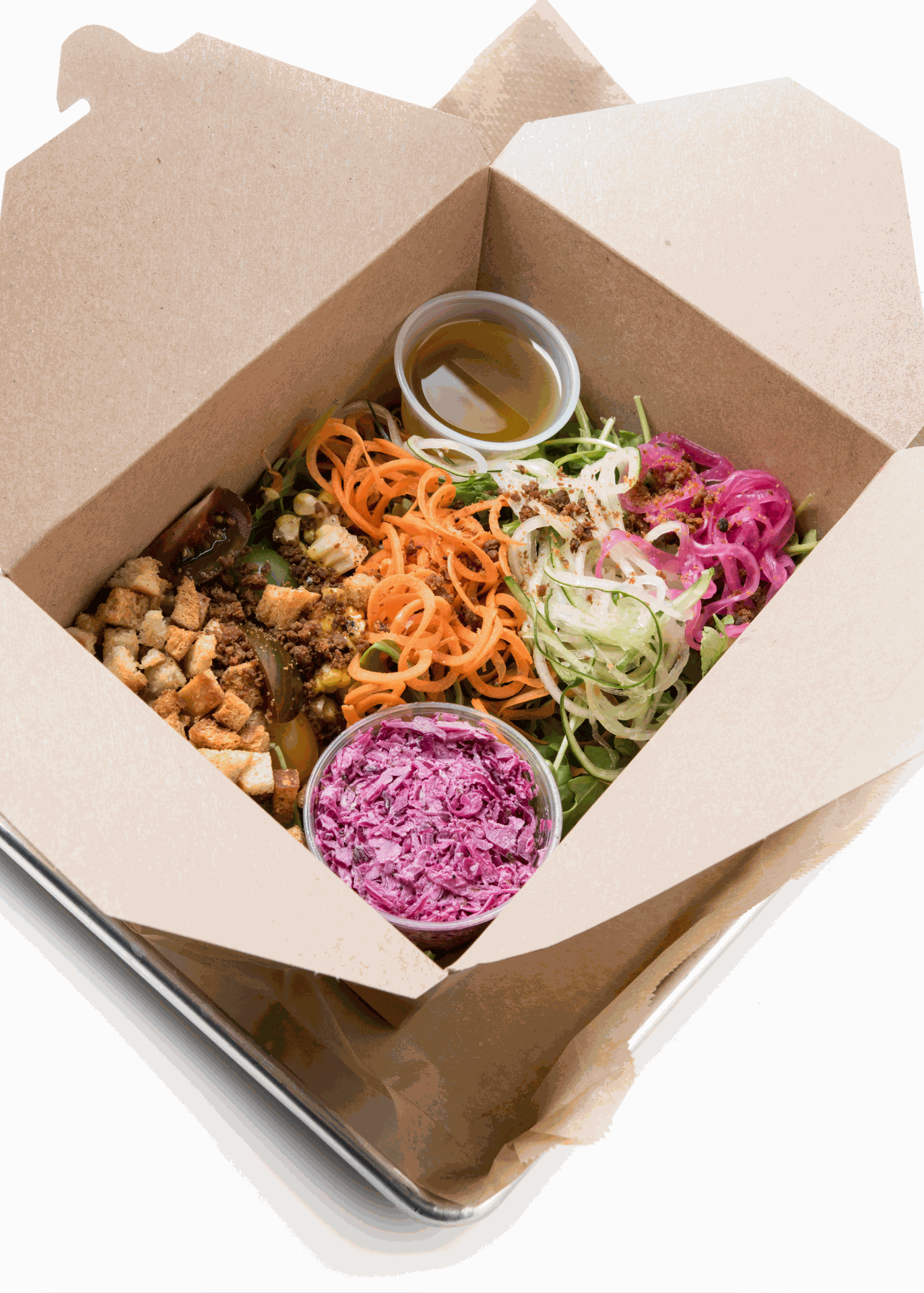 gesundes Essen im Büro Salat Bowl zum mitnehmen